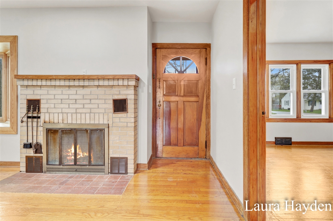 350 Mill Street, Saranac, MI, 48881-9709