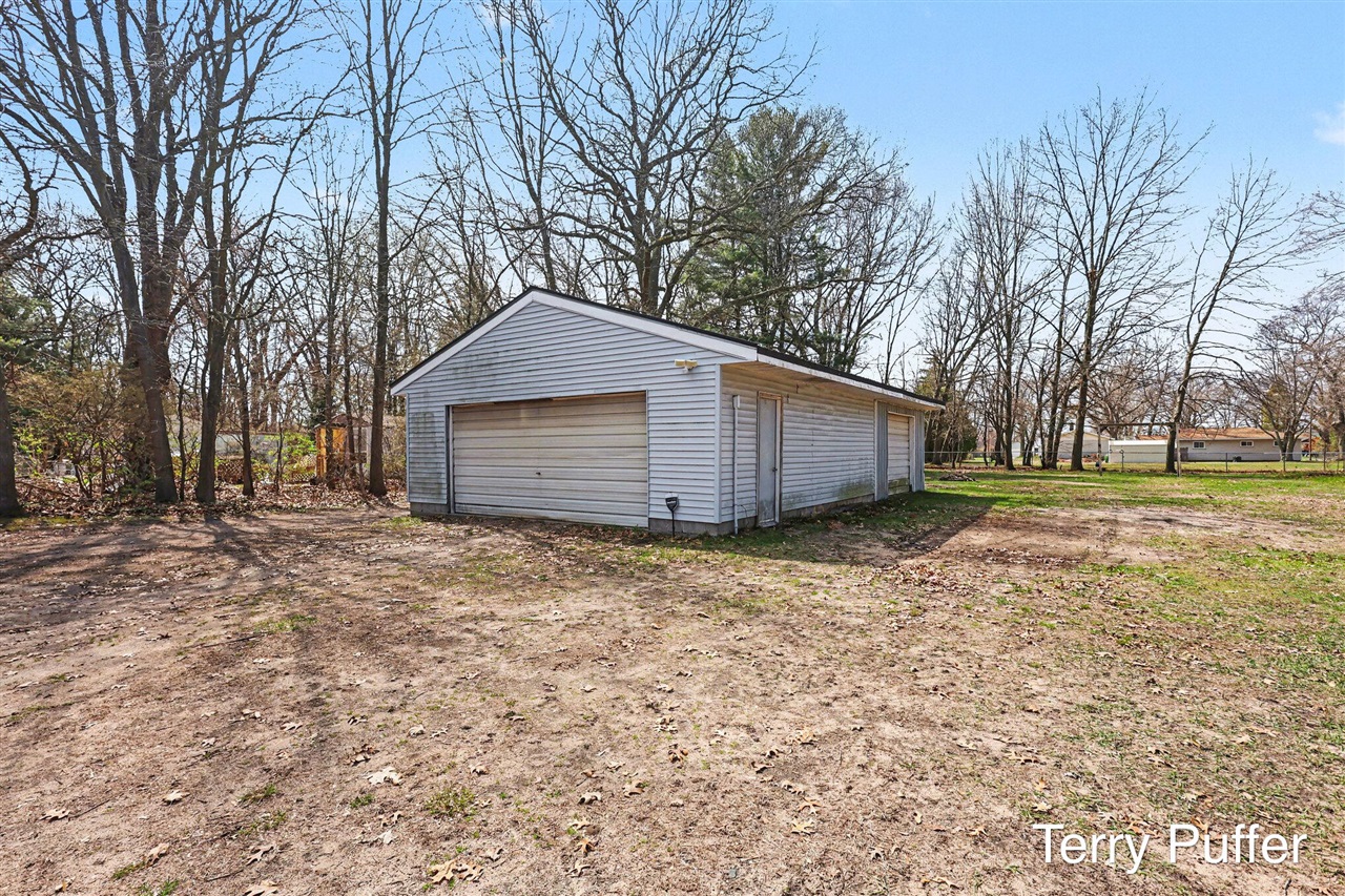 1941 Interwood Street, Muskegon, MI, 49442-6211