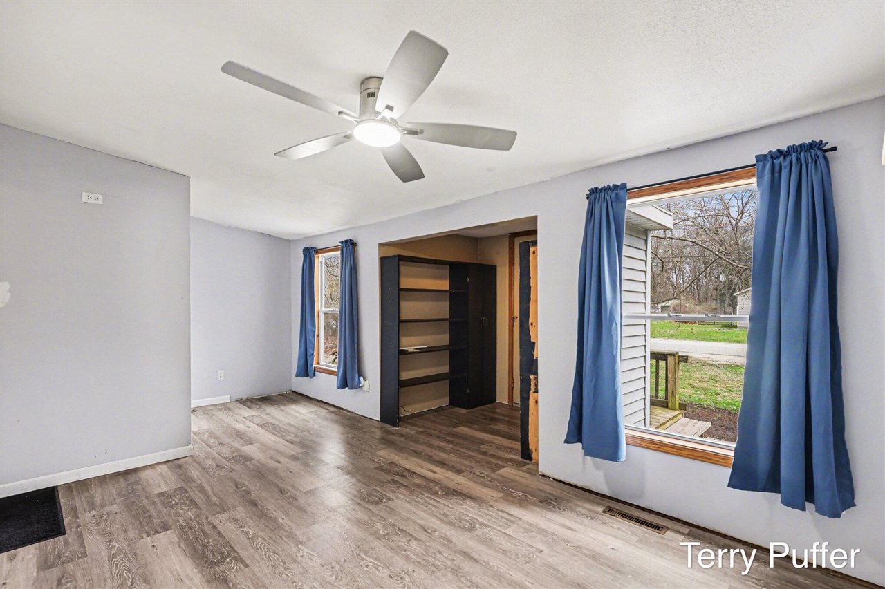 1941 Interwood Street, Muskegon, MI, 49442-6211