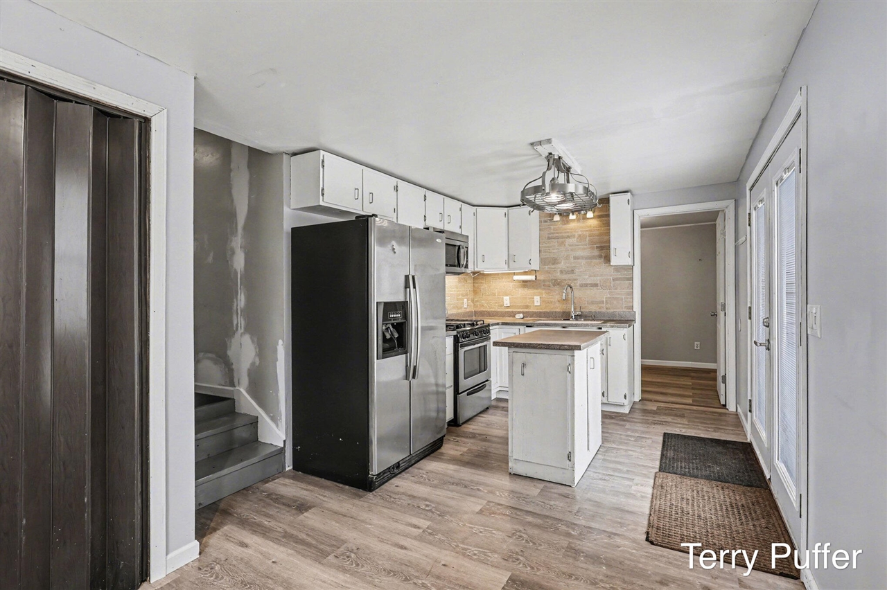 1941 Interwood Street, Muskegon, MI, 49442-6211