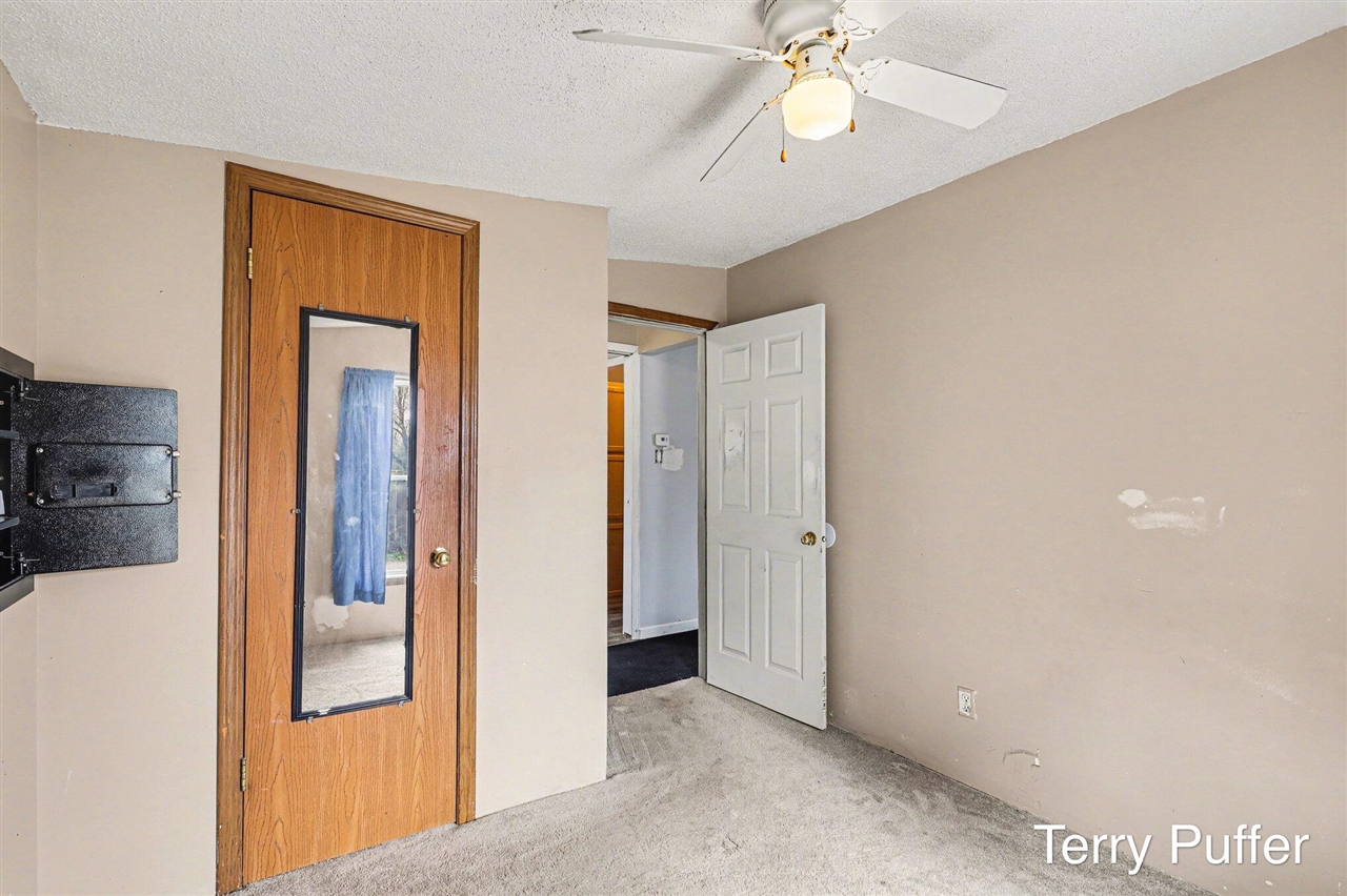 1941 Interwood Street, Muskegon, MI, 49442-6211