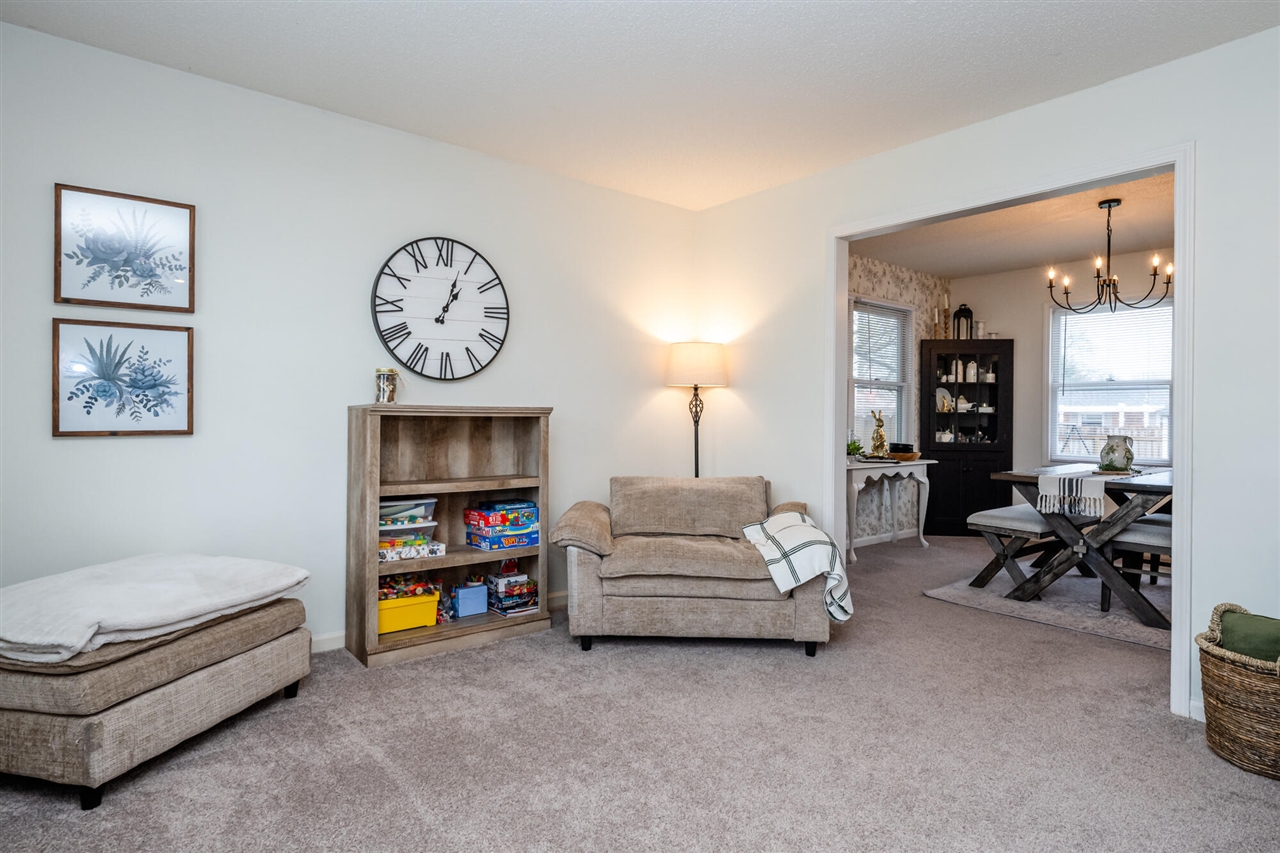 1460 Country Knoll Place, Saint Joseph, MI, 49085-9491