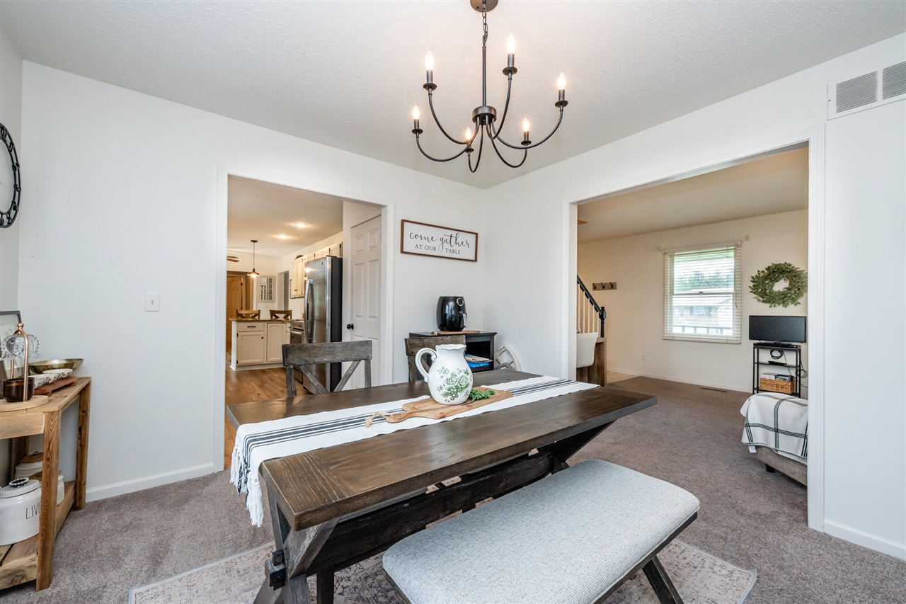 1460 Country Knoll Place, Saint Joseph, MI, 49085-9491