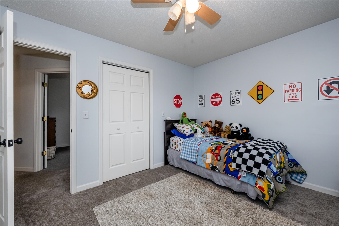 1460 Country Knoll Place, Saint Joseph, MI, 49085-9491