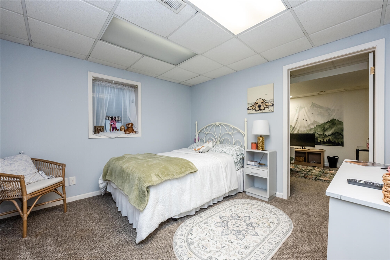 1460 Country Knoll Place, Saint Joseph, MI, 49085-9491