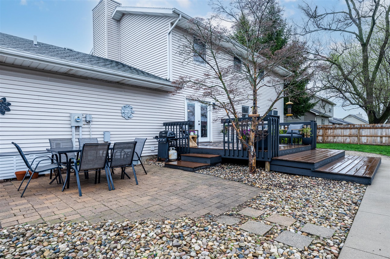 1460 Country Knoll Place, Saint Joseph, MI, 49085-9491