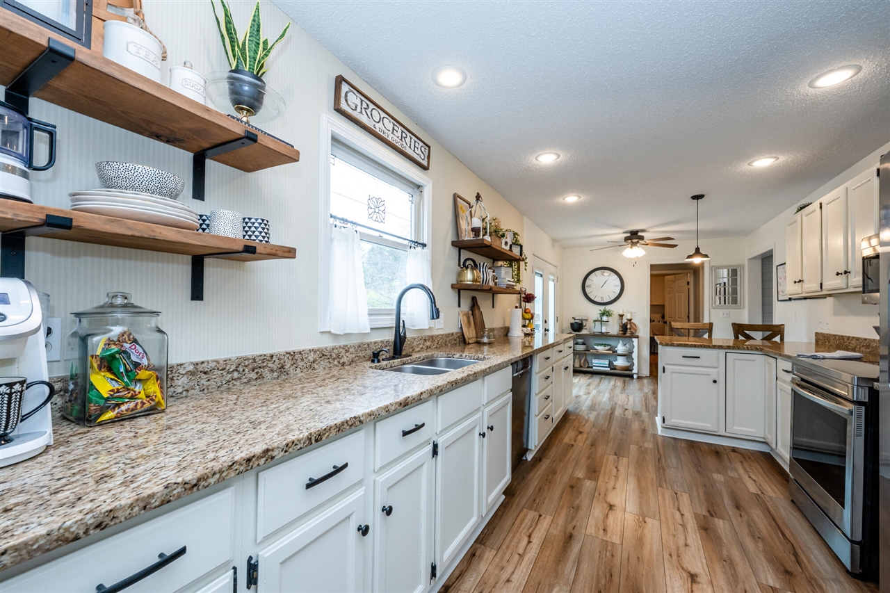 1460 Country Knoll Place, Saint Joseph, MI, 49085-9491