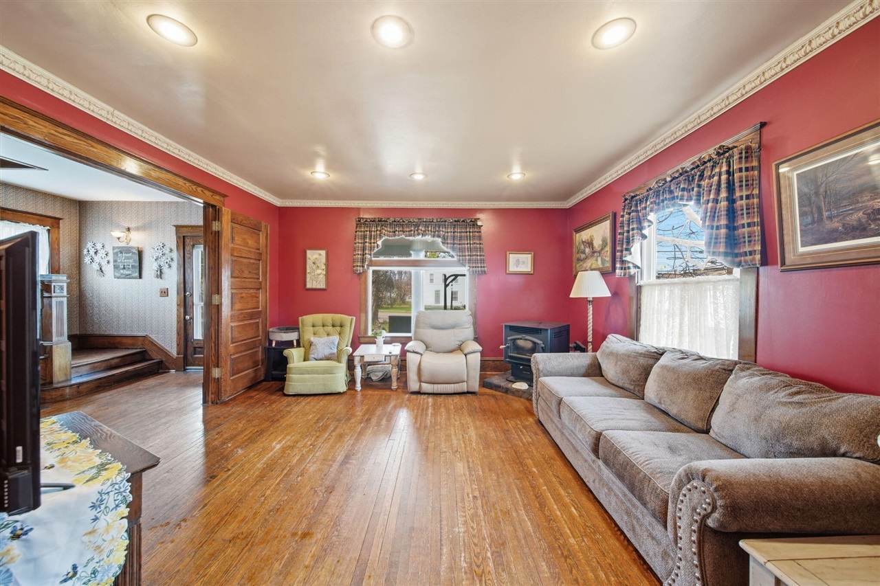 113 Chicago Street, Brooklyn, MI, 49230-9703