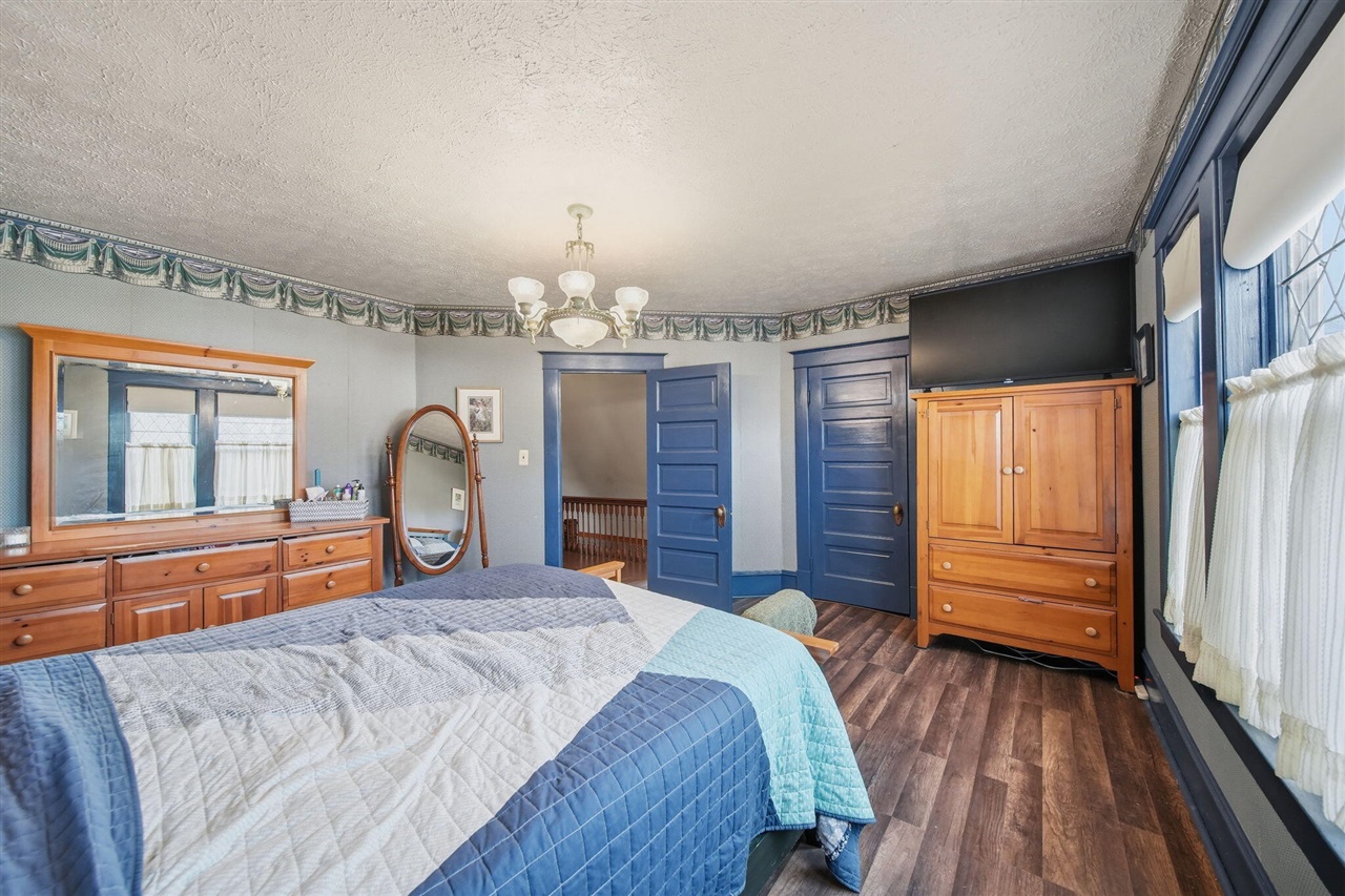 113 Chicago Street, Brooklyn, MI, 49230-9703