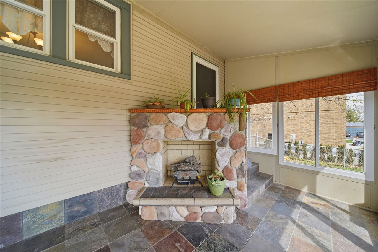 113 Chicago Street, Brooklyn, MI, 49230-9703