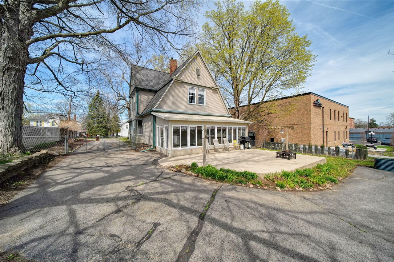 113 Chicago Street, Brooklyn, MI, 49230-9703