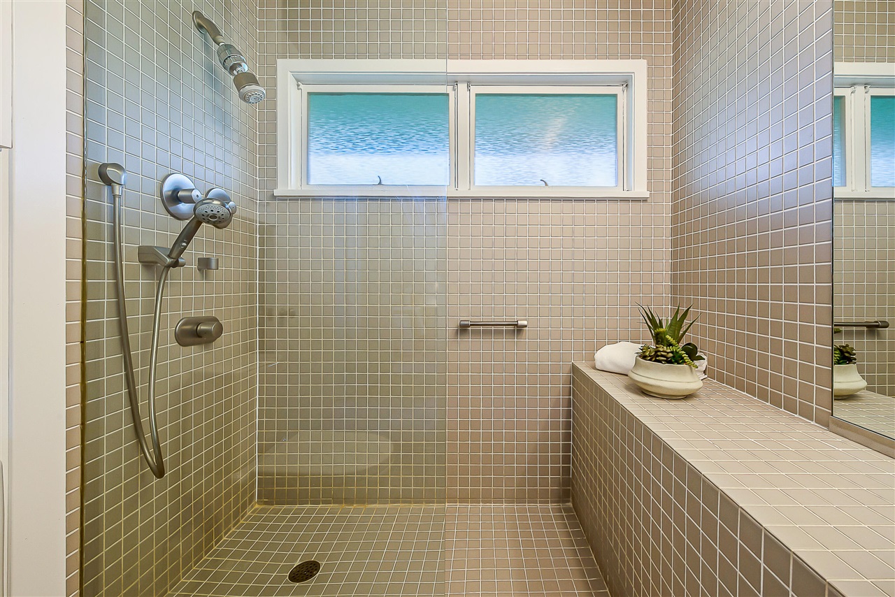1307 Beechwood Drive, Ann Arbor, MI, 48103-2937
