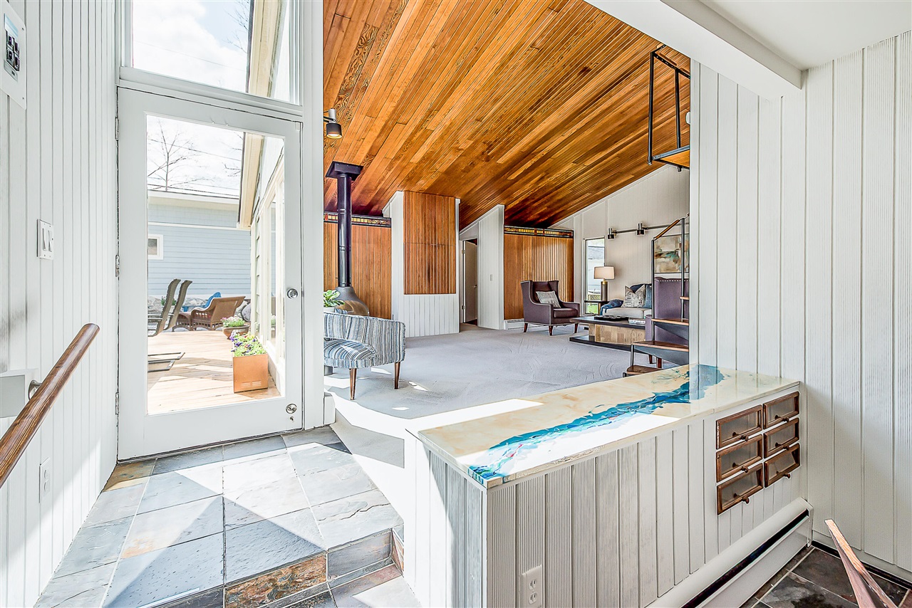 1307 Beechwood Drive, Ann Arbor, MI, 48103-2937
