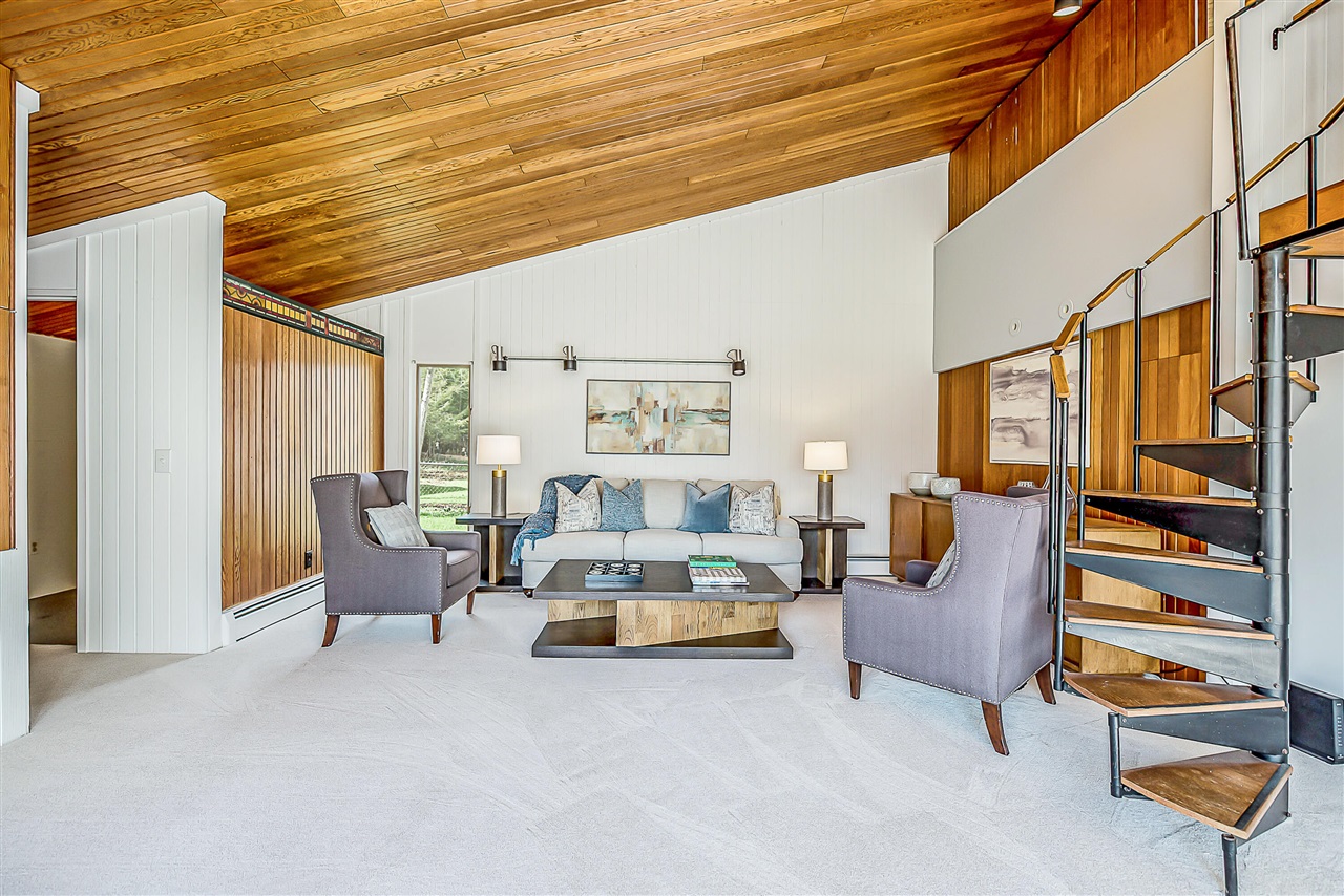 1307 Beechwood Drive, Ann Arbor, MI, 48103-2937