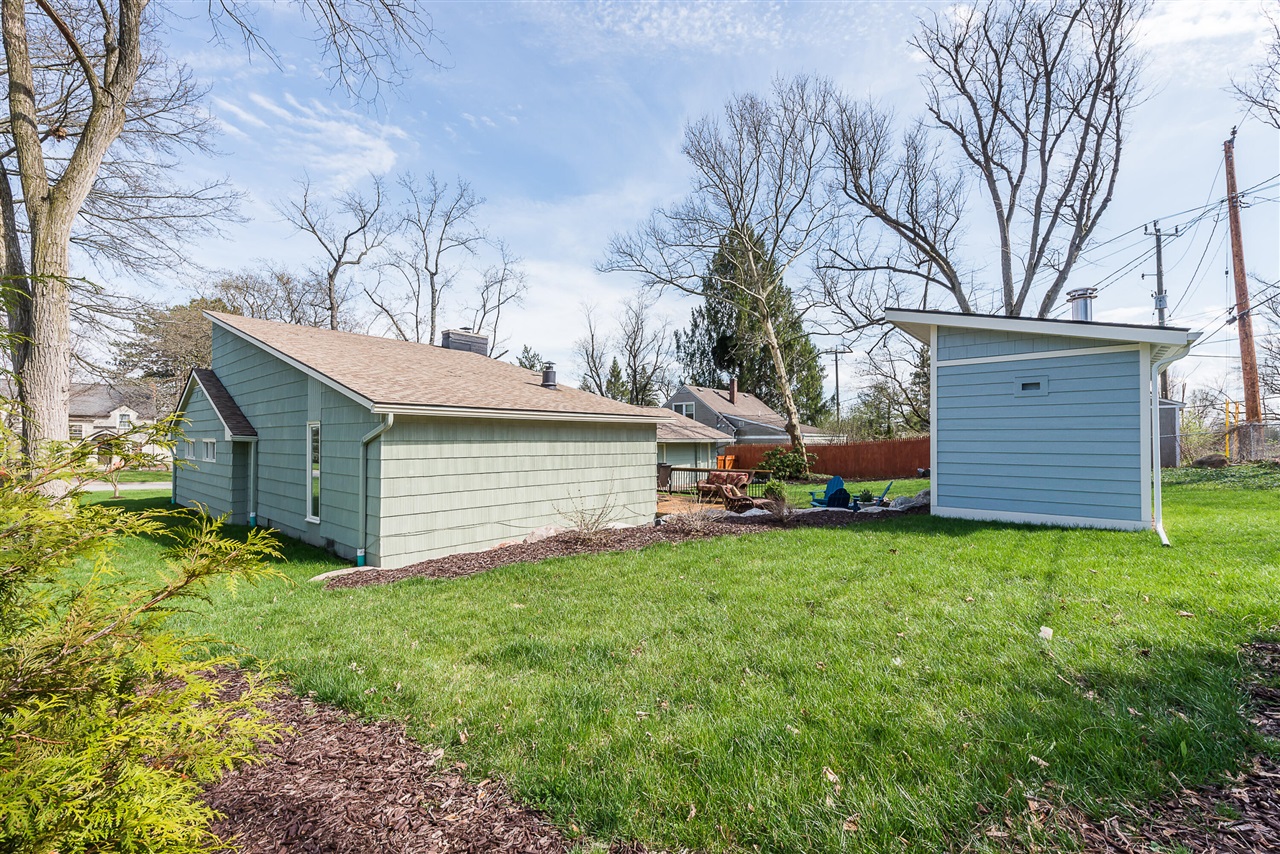 1307 Beechwood Drive, Ann Arbor, MI, 48103-2937