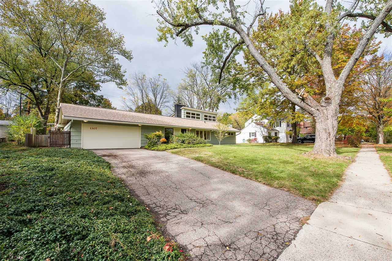 1307 Beechwood Drive, Ann Arbor, MI, 48103-2937