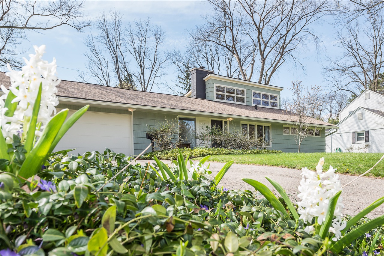 1307 Beechwood Drive, Ann Arbor, MI, 48103-2937