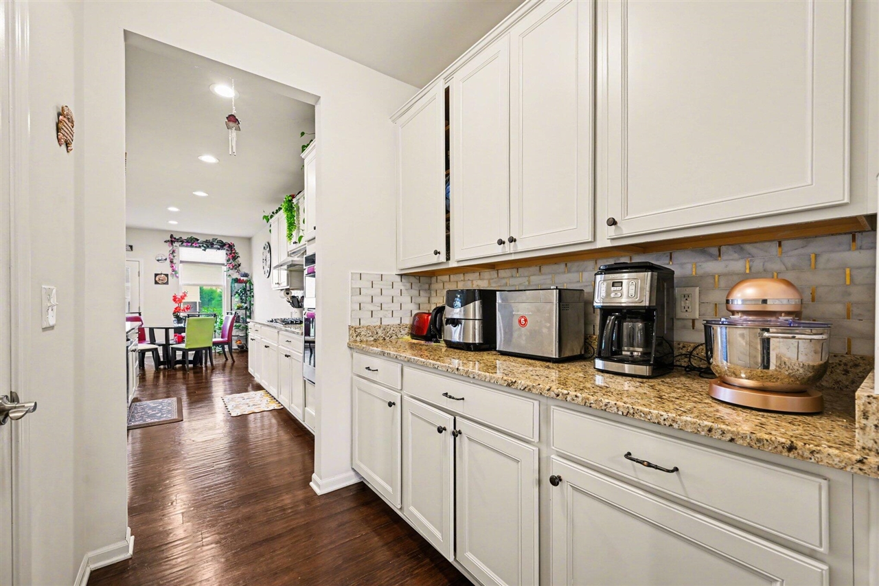 552 Wishing Tree Lane, Ann Arbor, MI, 48108-2839