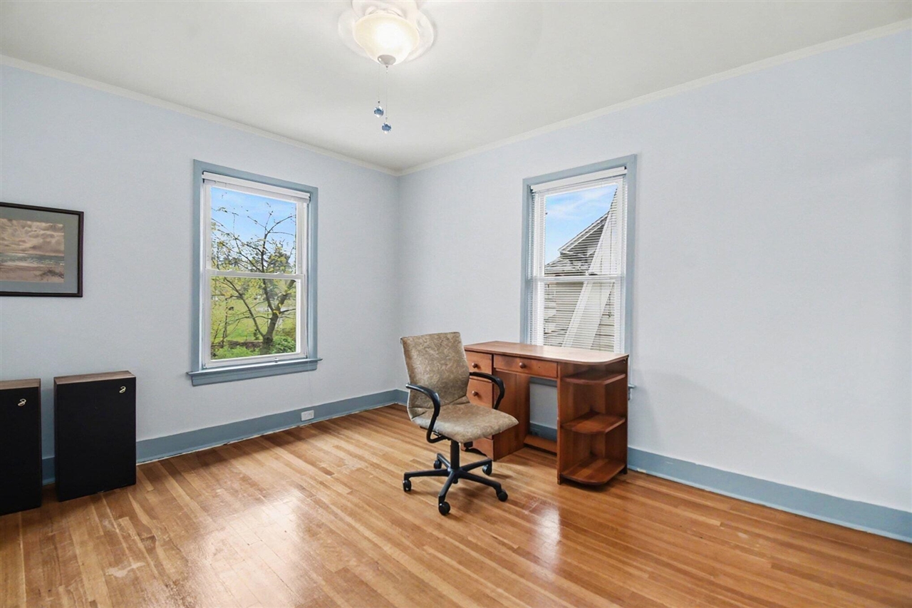 2100 Wealthy Street, East Grand Rapids, MI, 49506-3014