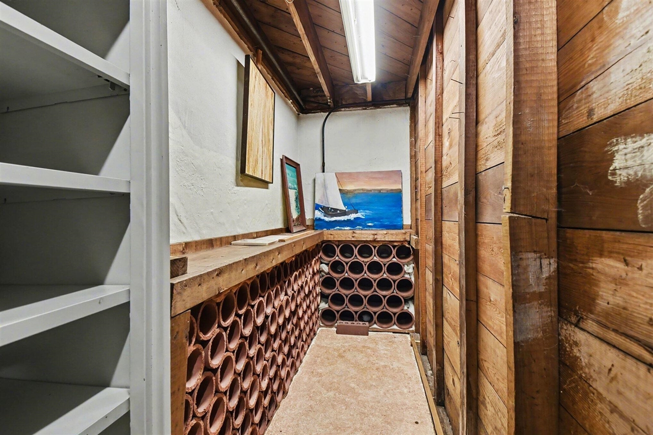 2100 Wealthy Street, East Grand Rapids, MI, 49506-3014