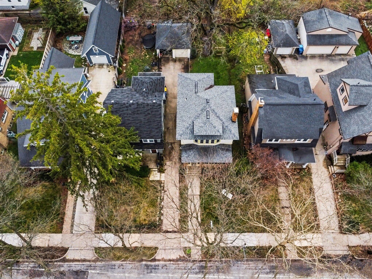 2100 Wealthy Street, East Grand Rapids, MI, 49506-3014