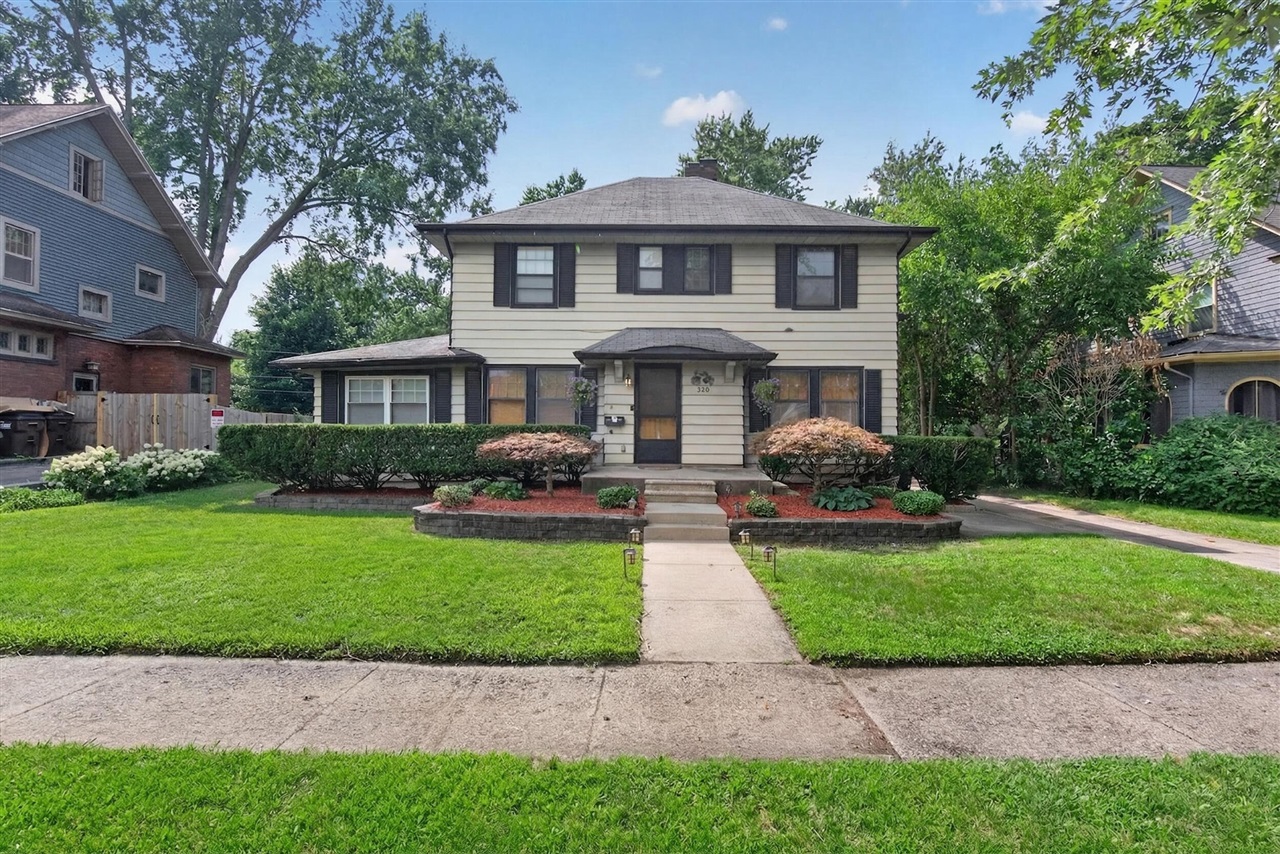 326 Edward Street, Jackson, MI, 49201-1005