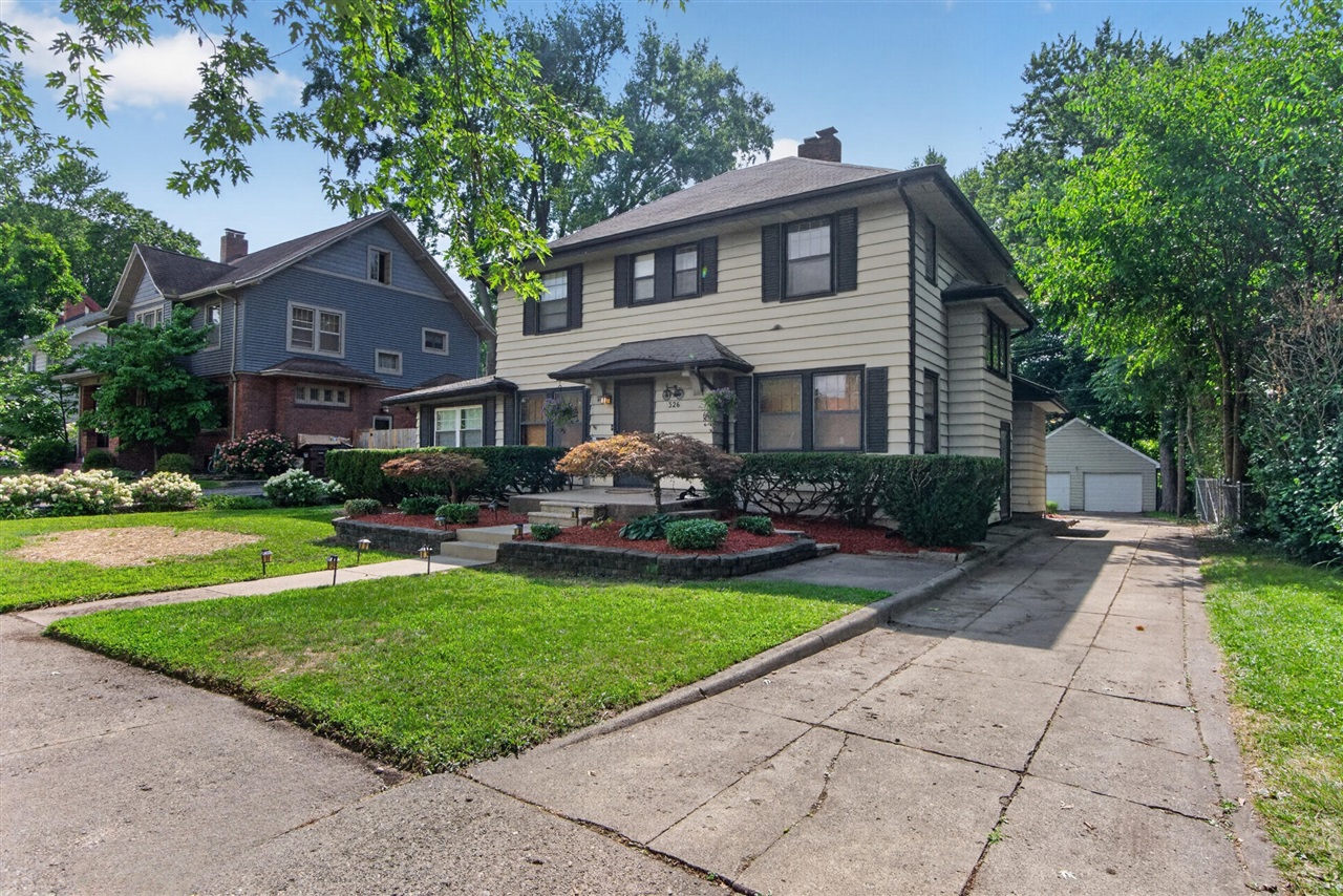 326 Edward Street, Jackson, MI, 49201-1005