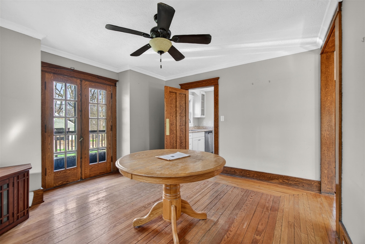 326 Edward Street, Jackson, MI, 49201-1005