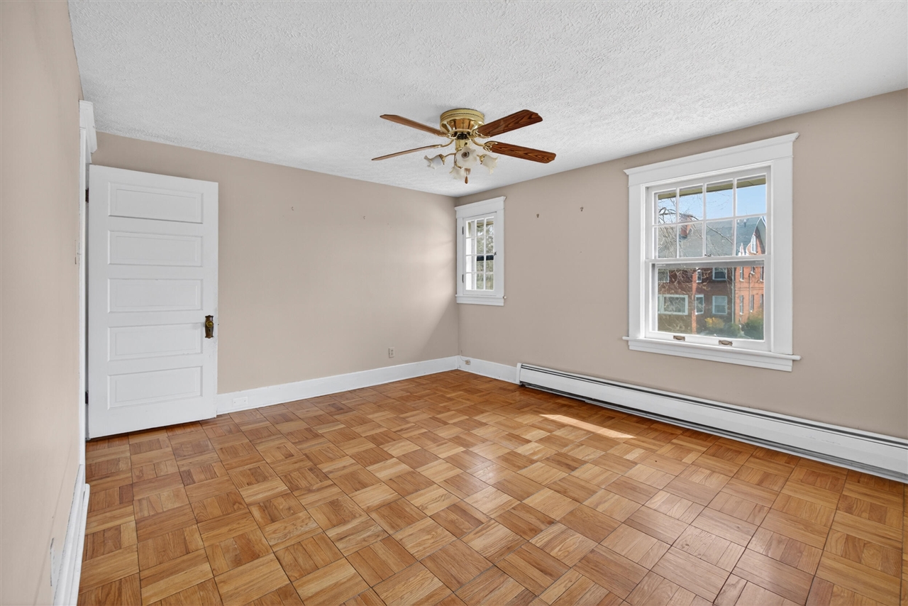 326 Edward Street, Jackson, MI, 49201-1005