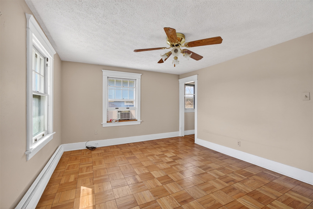 326 Edward Street, Jackson, MI, 49201-1005