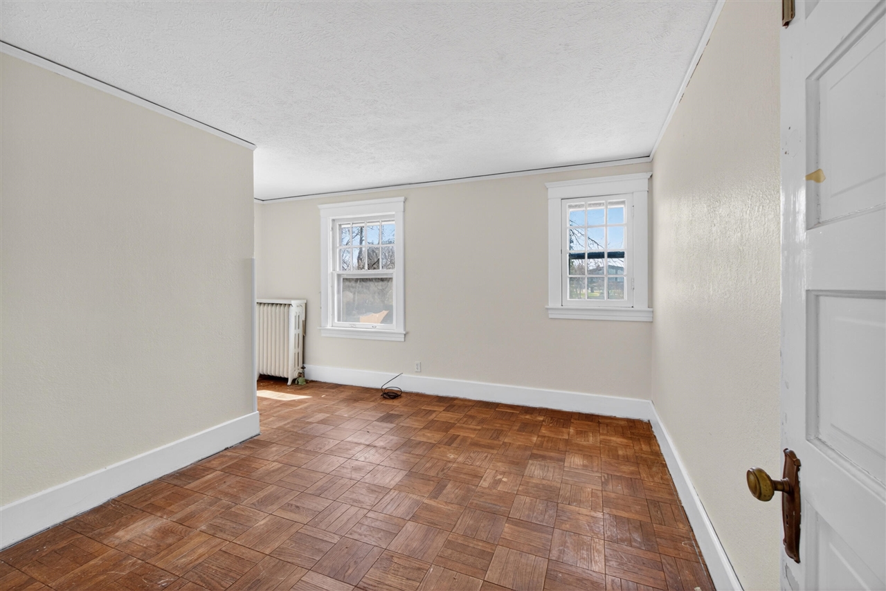 326 Edward Street, Jackson, MI, 49201-1005