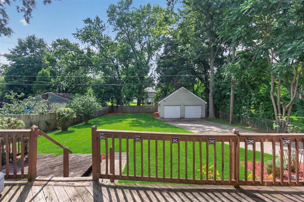 326 Edward Street, Jackson, MI, 49201-1005