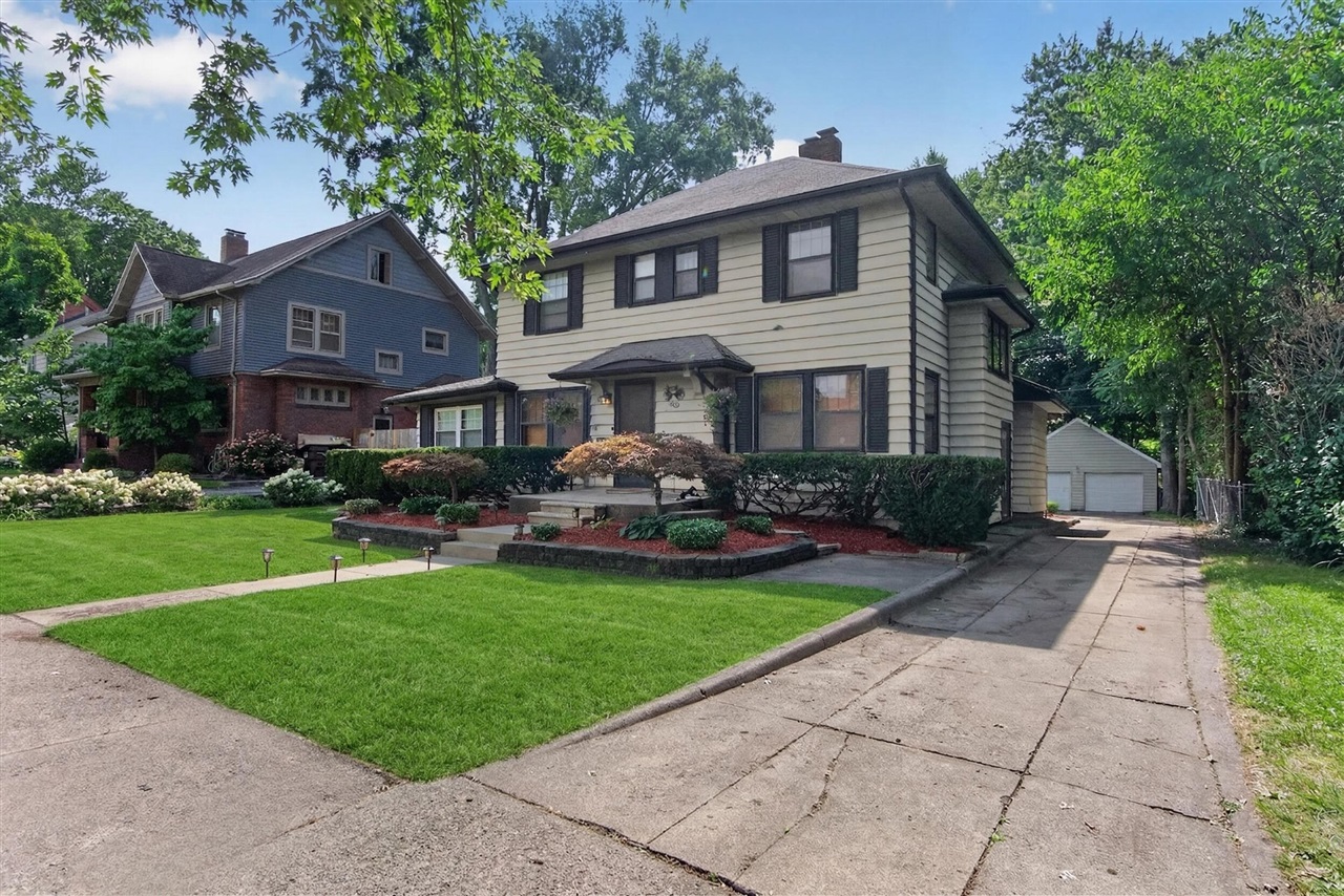 326 Edward Street, Jackson, MI, 49201-1005