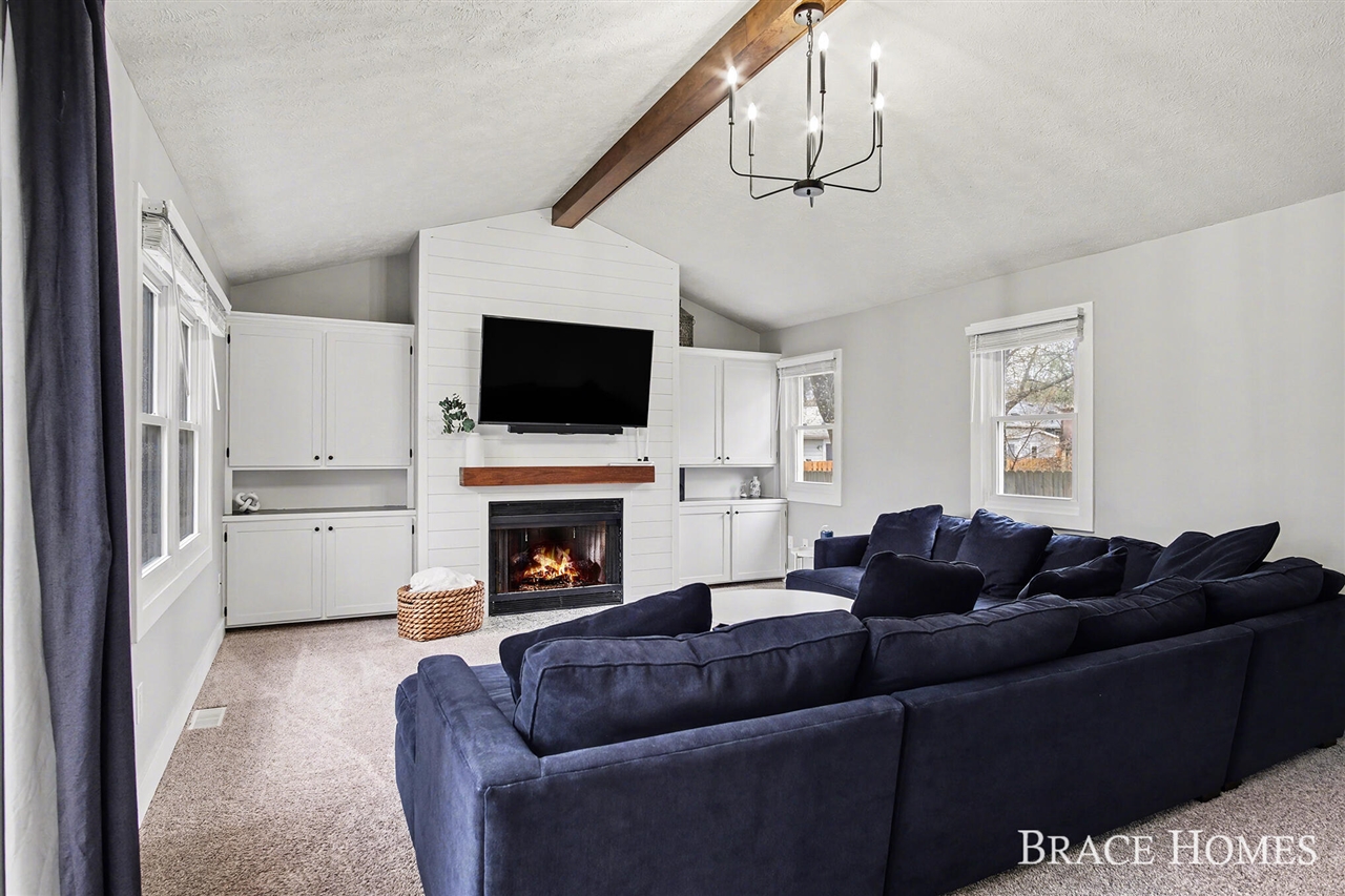 2521 Arundel Road, East Grand Rapids, MI, 49506-4829