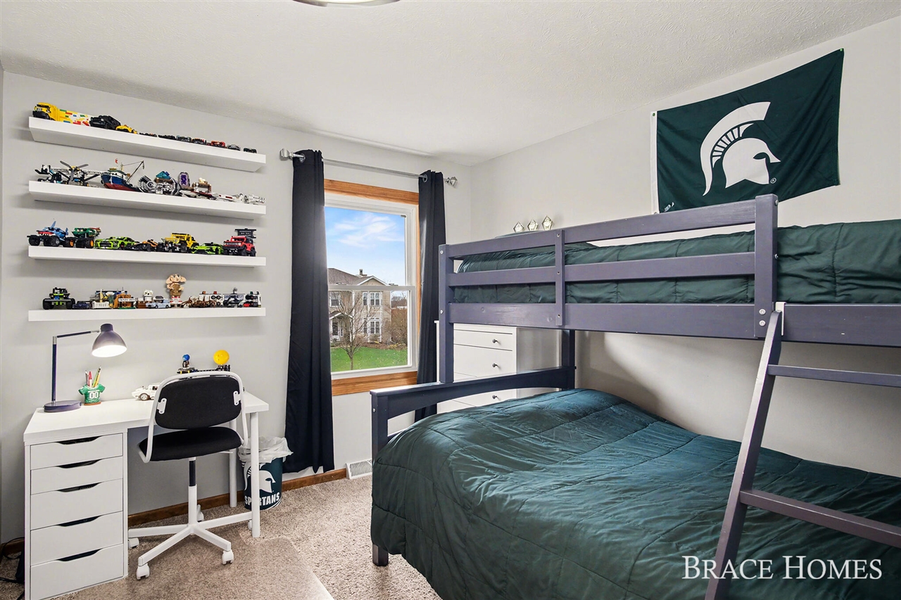 2521 Arundel Road, East Grand Rapids, MI, 49506-4829