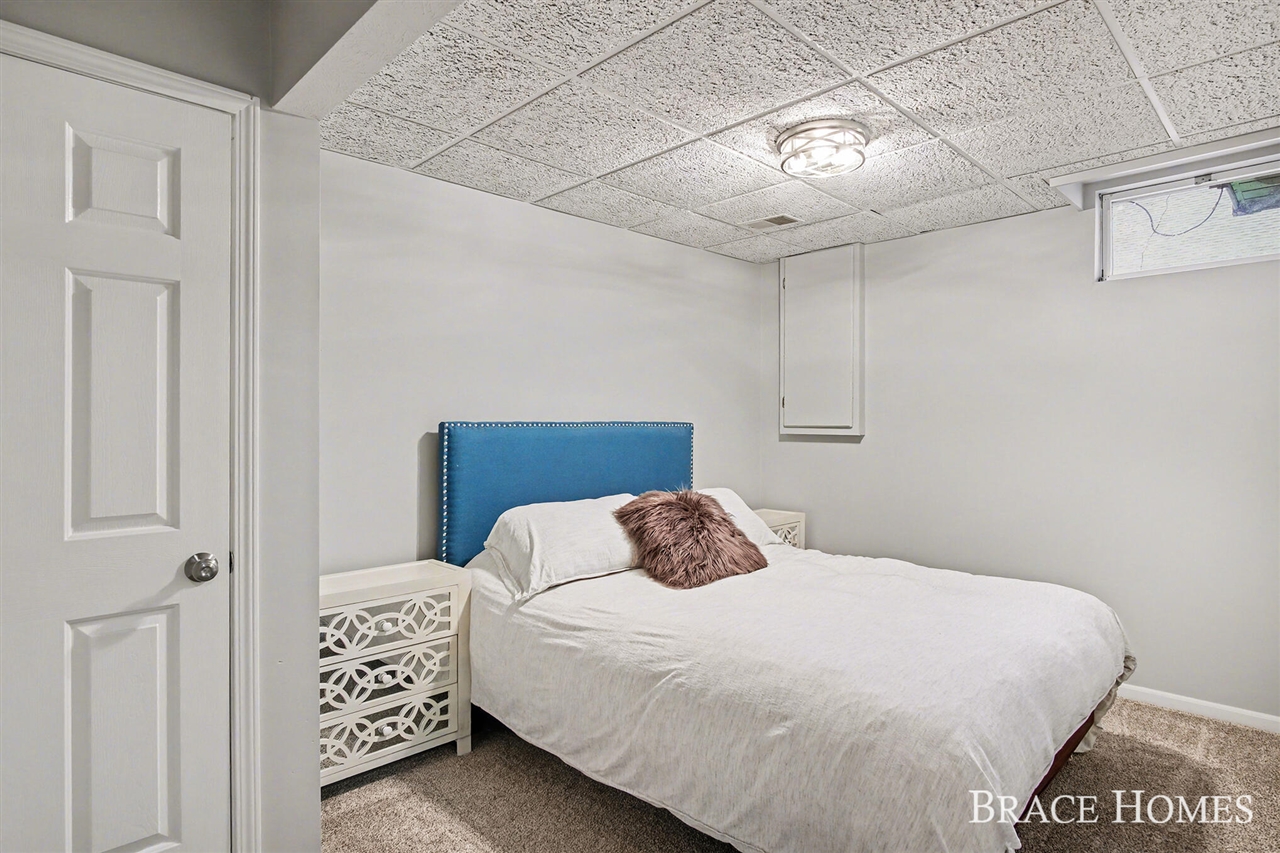 2521 Arundel Road, East Grand Rapids, MI, 49506-4829