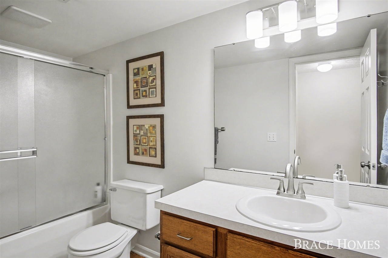 2521 Arundel Road, East Grand Rapids, MI, 49506-4829