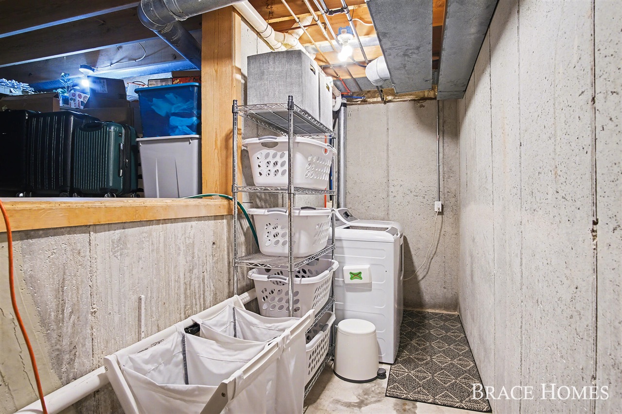 2521 Arundel Road, East Grand Rapids, MI, 49506-4829