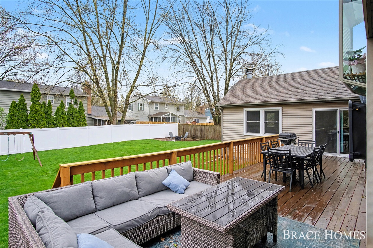 2521 Arundel Road, East Grand Rapids, MI, 49506-4829