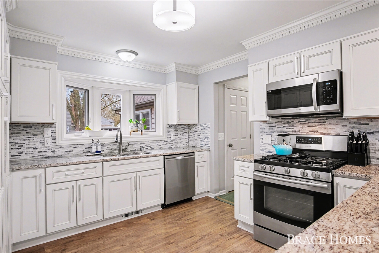 2521 Arundel Road, East Grand Rapids, MI, 49506-4829