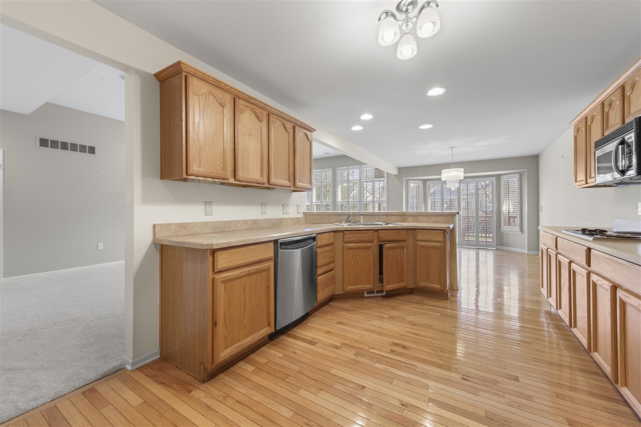 16810 Carriage Way, Northville, MI, 48168-6600