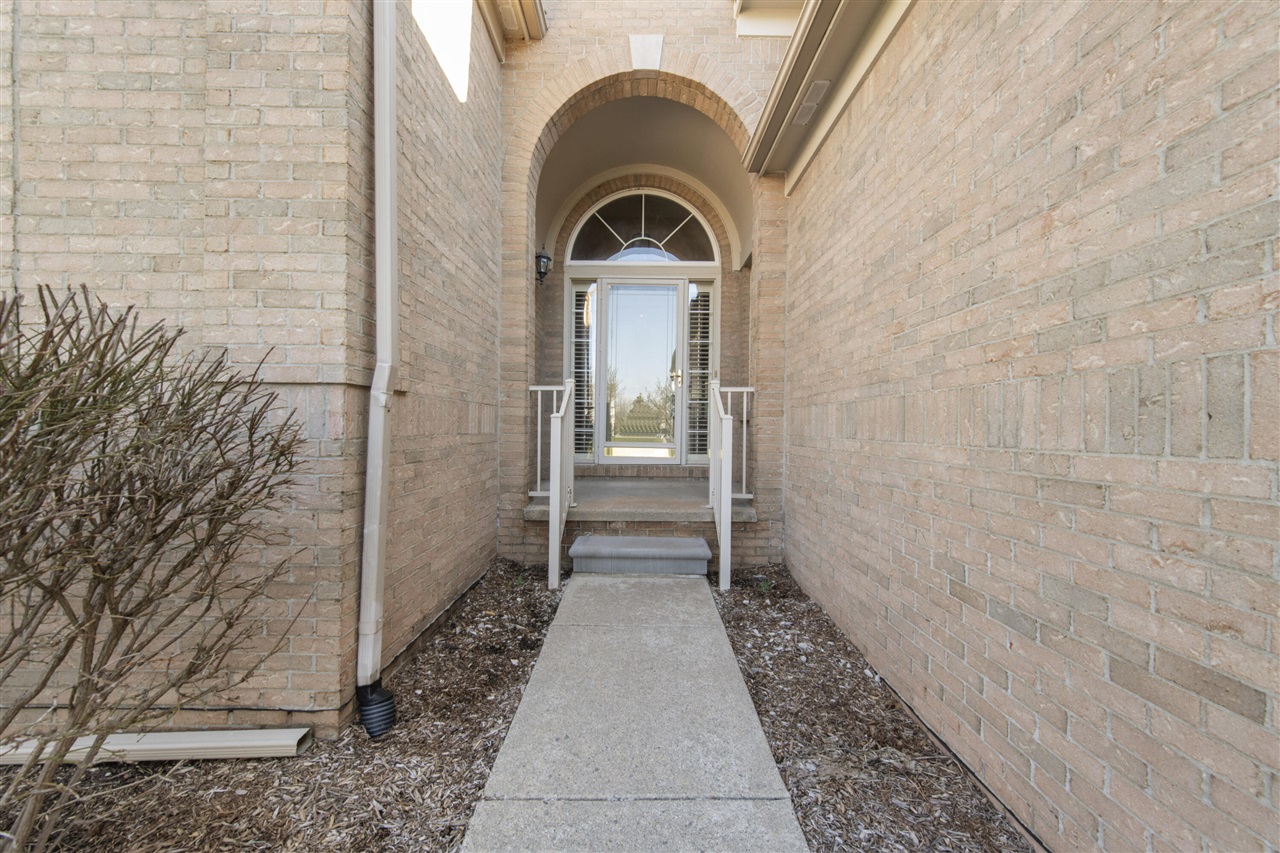 16810 Carriage Way, Northville, MI, 48168-6600