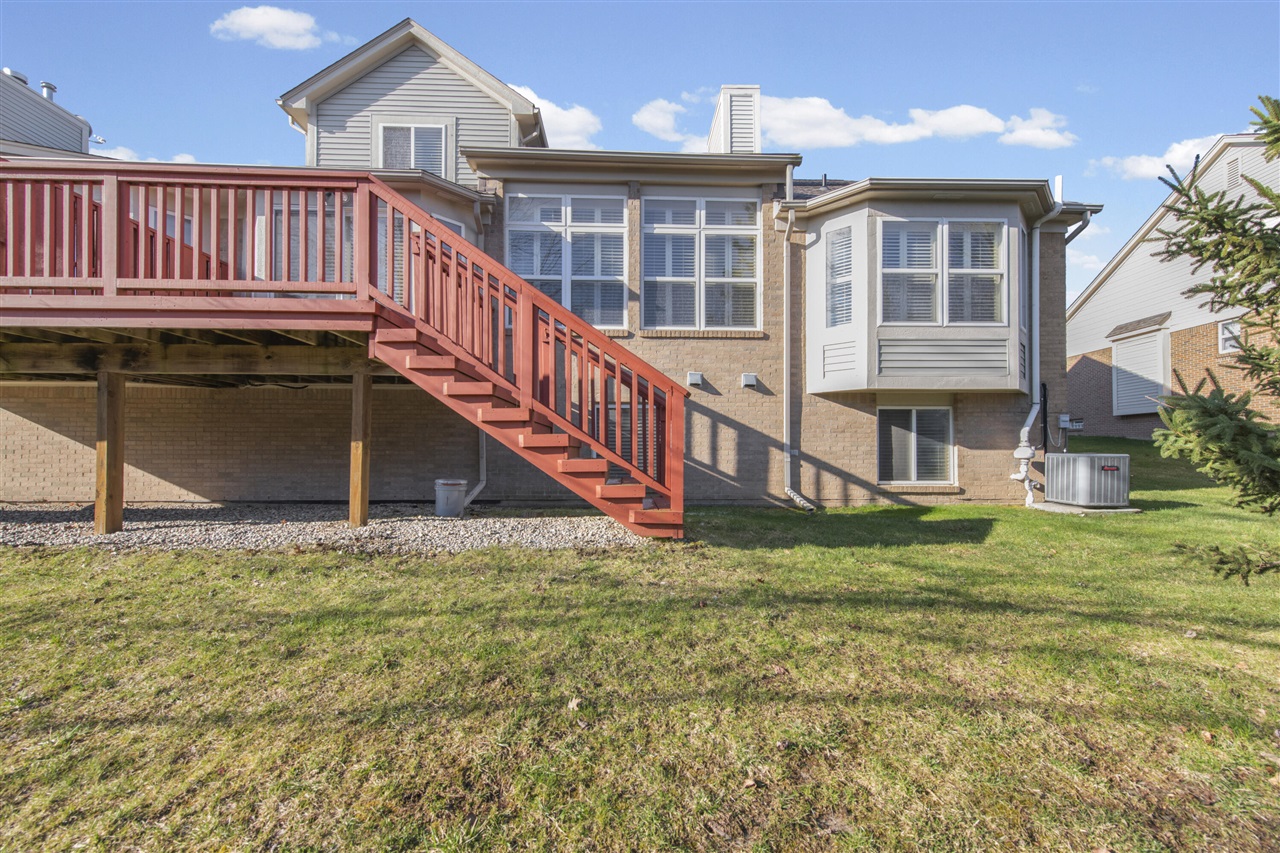 16810 Carriage Way, Northville, MI, 48168-6600