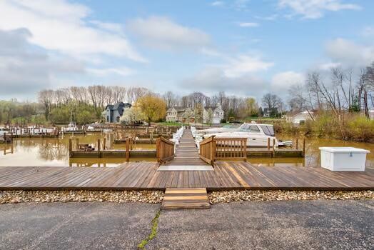 800 Waskin Drive, Tecumseh, MI, 49286 1859