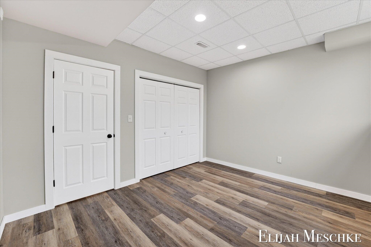 8977 2 Mile Road, Ada, MI, 49301-9576