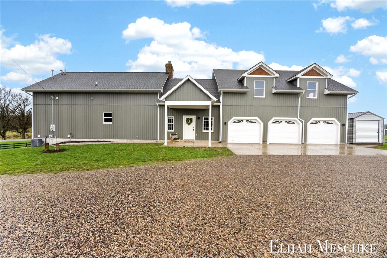 8977 2 Mile Road, Ada, MI, 49301-9576