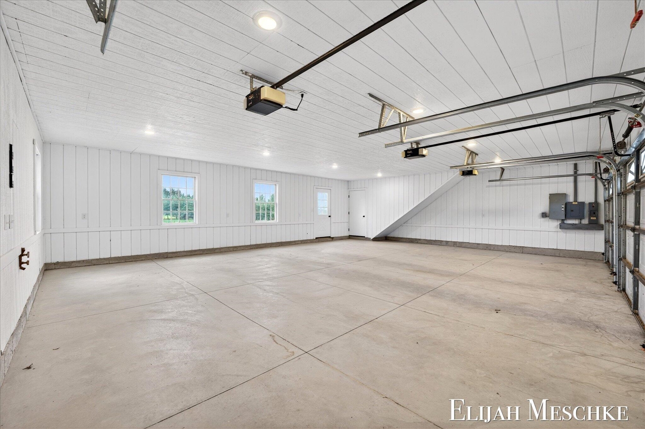 8977 2 Mile Road, Ada, MI, 49301-9576