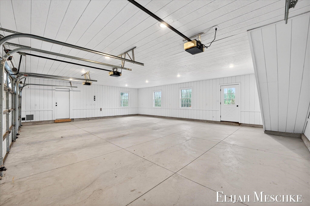 8977 2 Mile Road, Ada, MI, 49301-9576