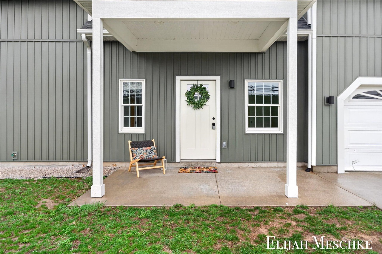 8977 2 Mile Road, Ada, MI, 49301-9576