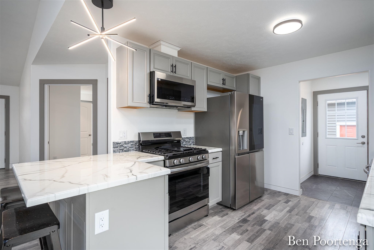 18351 W Howard City-Edmore Rd, Howard City, MI, 49329-9344